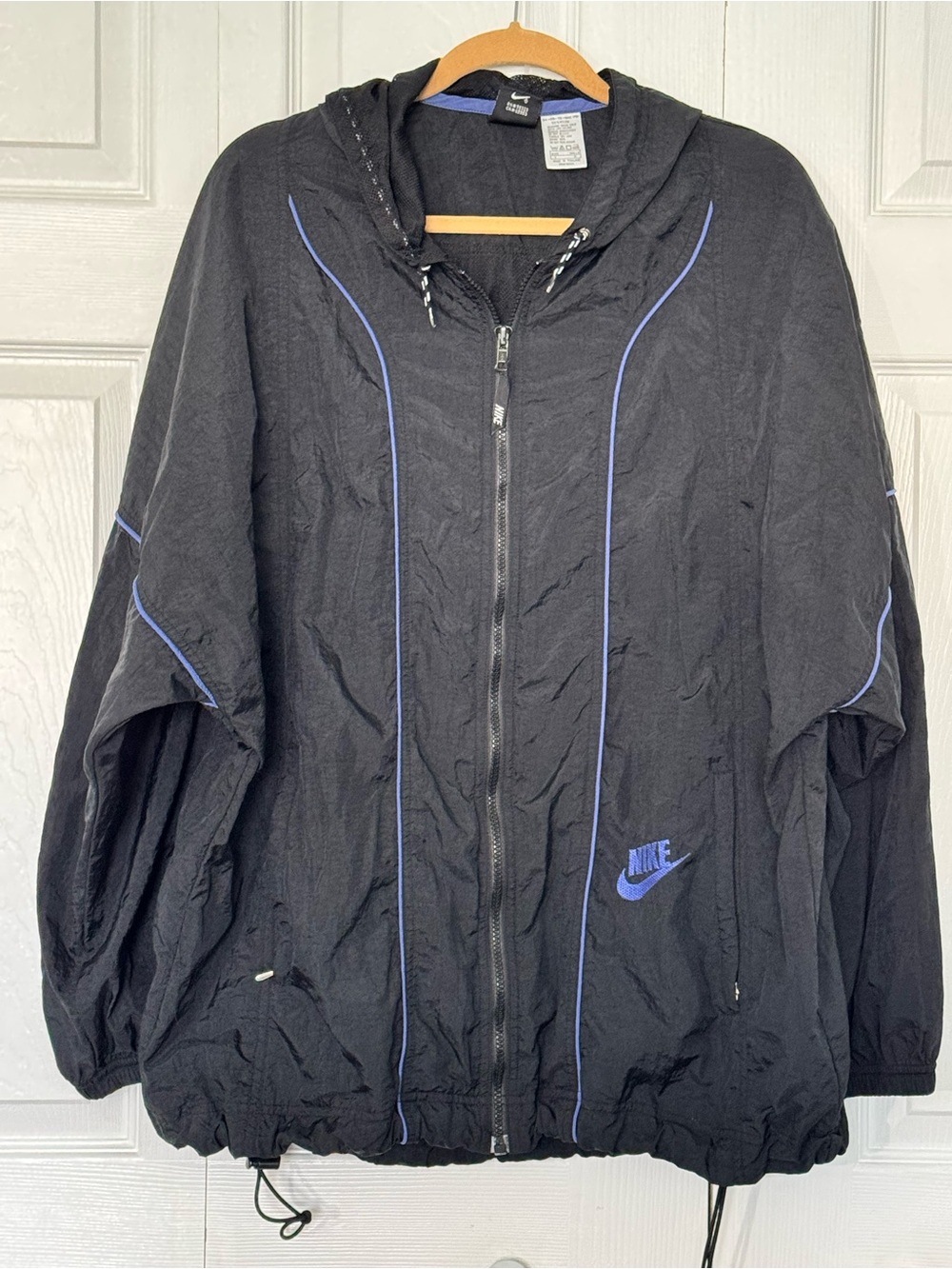 Vintage 90s Nike Hooded Windbreaker Jacket Black with Piping